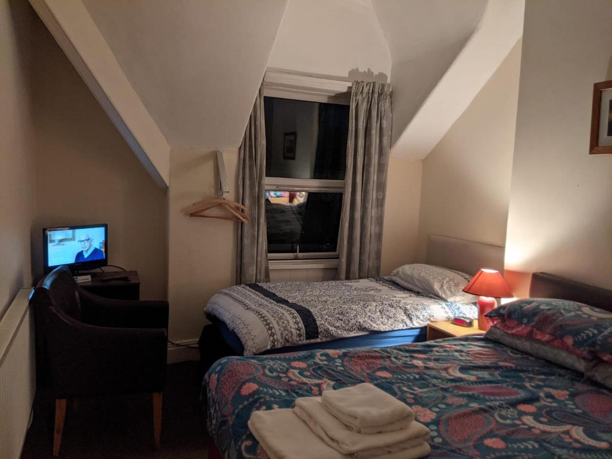 Overton Villa Hotel ランディドノー エクステリア 写真
